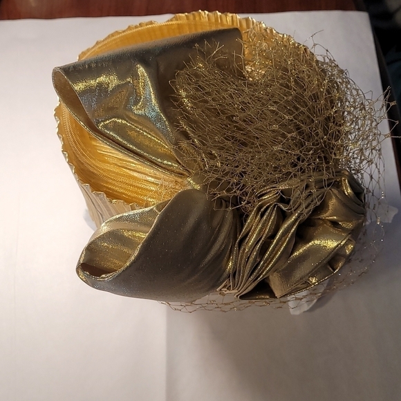 Women´s Famous Millinery Church Hat Unique NWOT